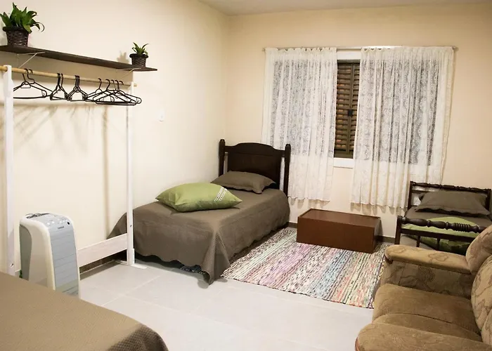 Uma Casa Inteirinha Pra Voce!
