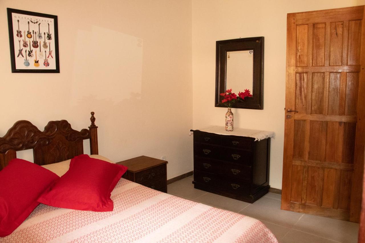 Uma Casa Inteirinha Pra Voce!